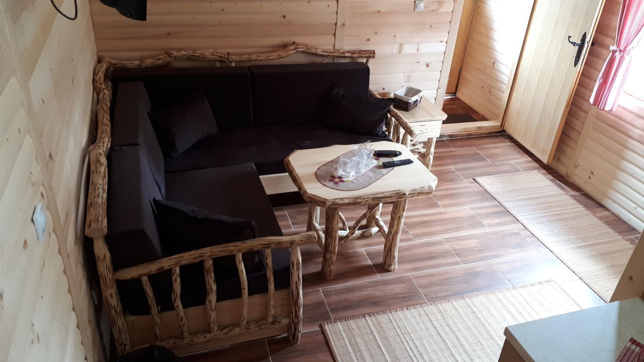Etno Naselje Kum Bed and Breakfast Sokolac  Buitenkant foto
